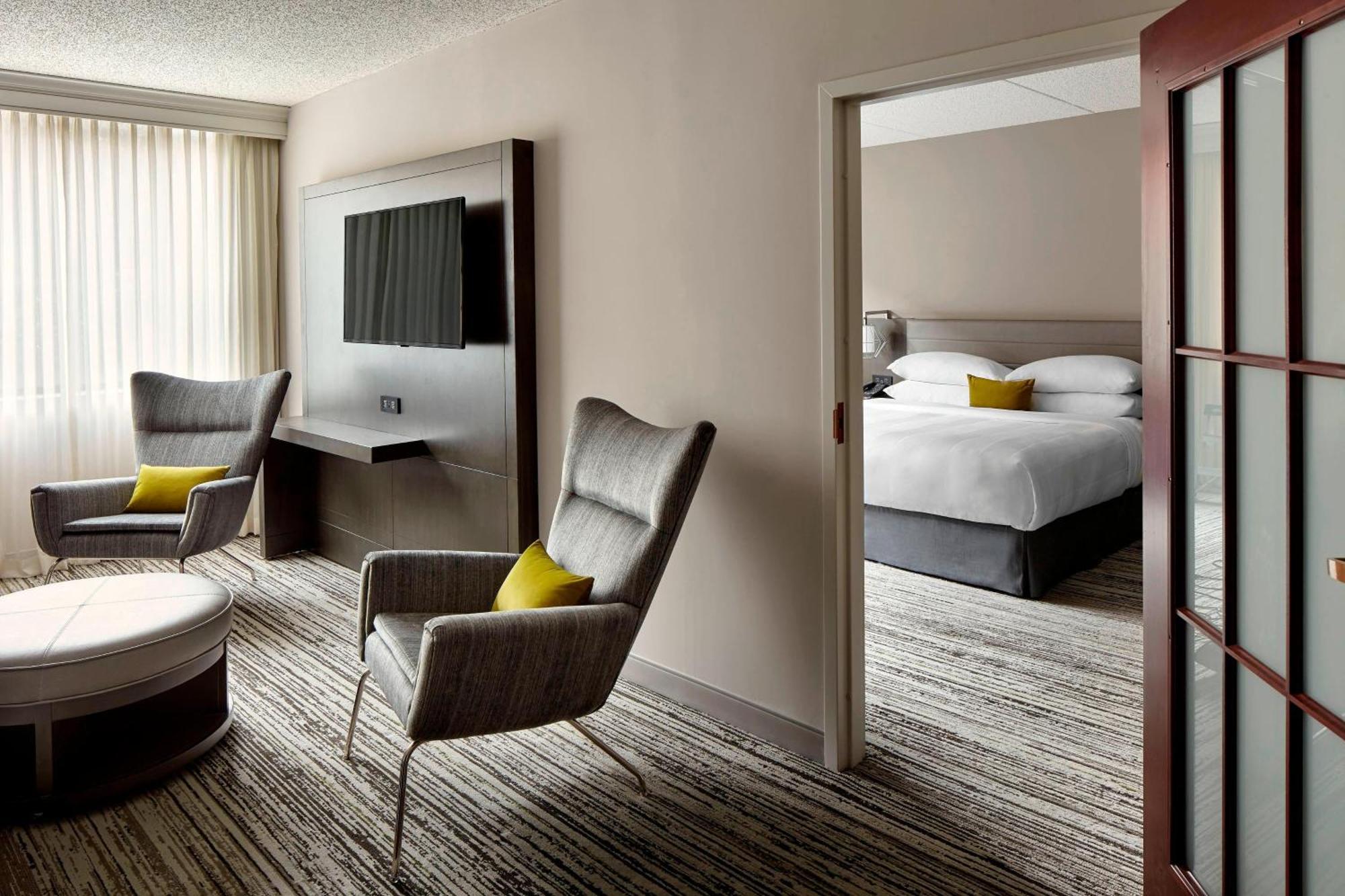 Marriott Hartford/Windsor Airport Hotel Bagian luar foto