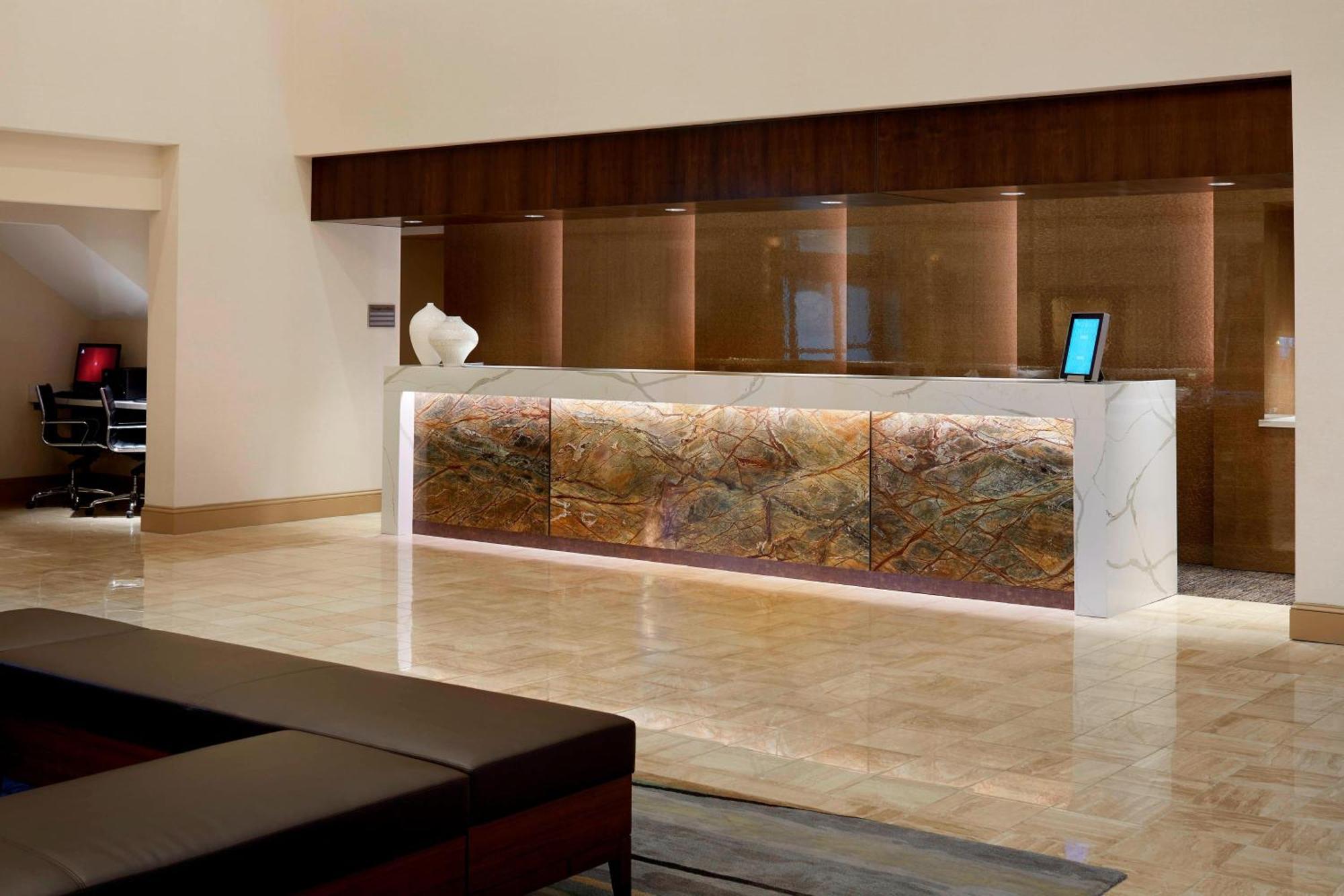 Marriott Hartford/Windsor Airport Hotel Bagian luar foto