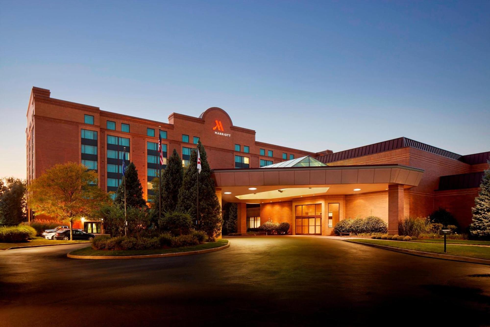 Marriott Hartford/Windsor Airport Hotel Bagian luar foto