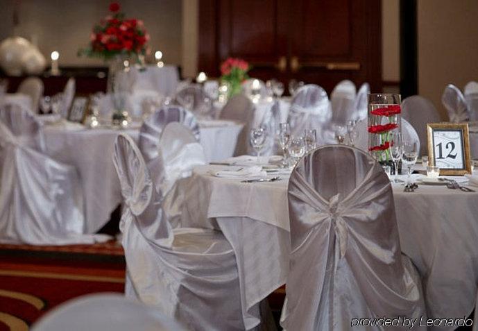 Marriott Hartford/Windsor Airport Hotel Bagian luar foto