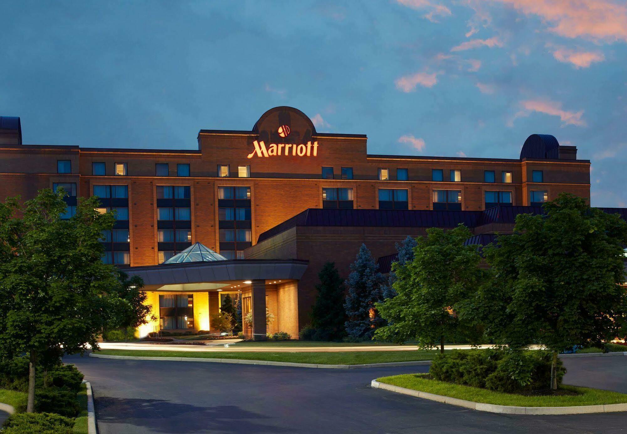 Marriott Hartford/Windsor Airport Hotel Bagian luar foto